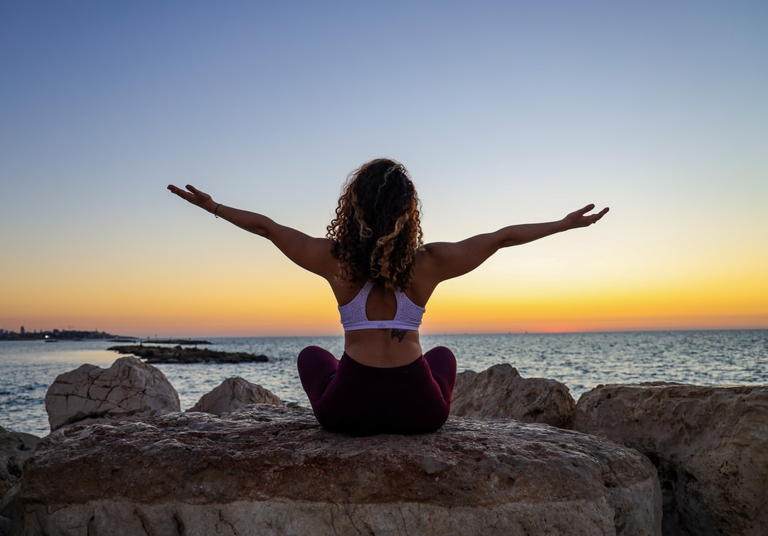 alt="Yoga Beginner"